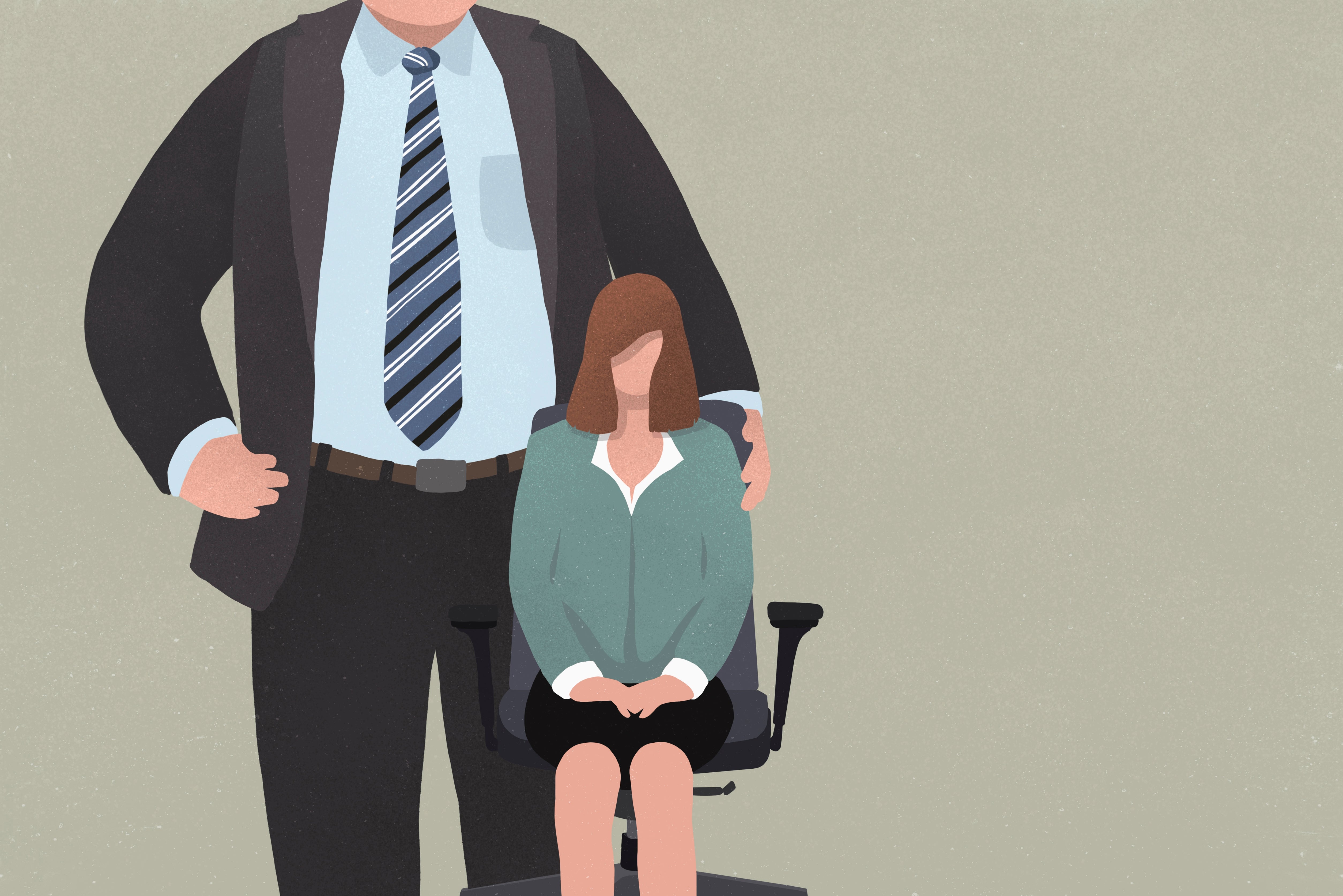 Illustrasjon av en stor mann i en drakt som står ved siden av en liten kvinne som sitter i en kontorstol, og formidler en ubalanse av makt