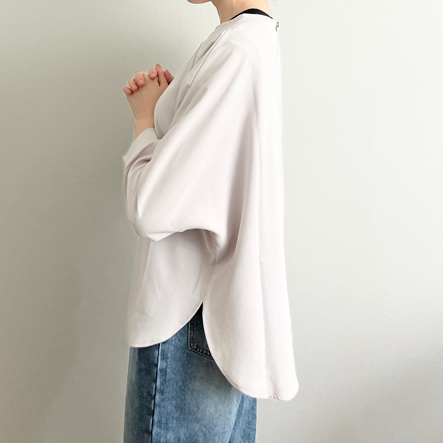 Honeys(ハニーズ)の「8分袖ドルマンブラウス」