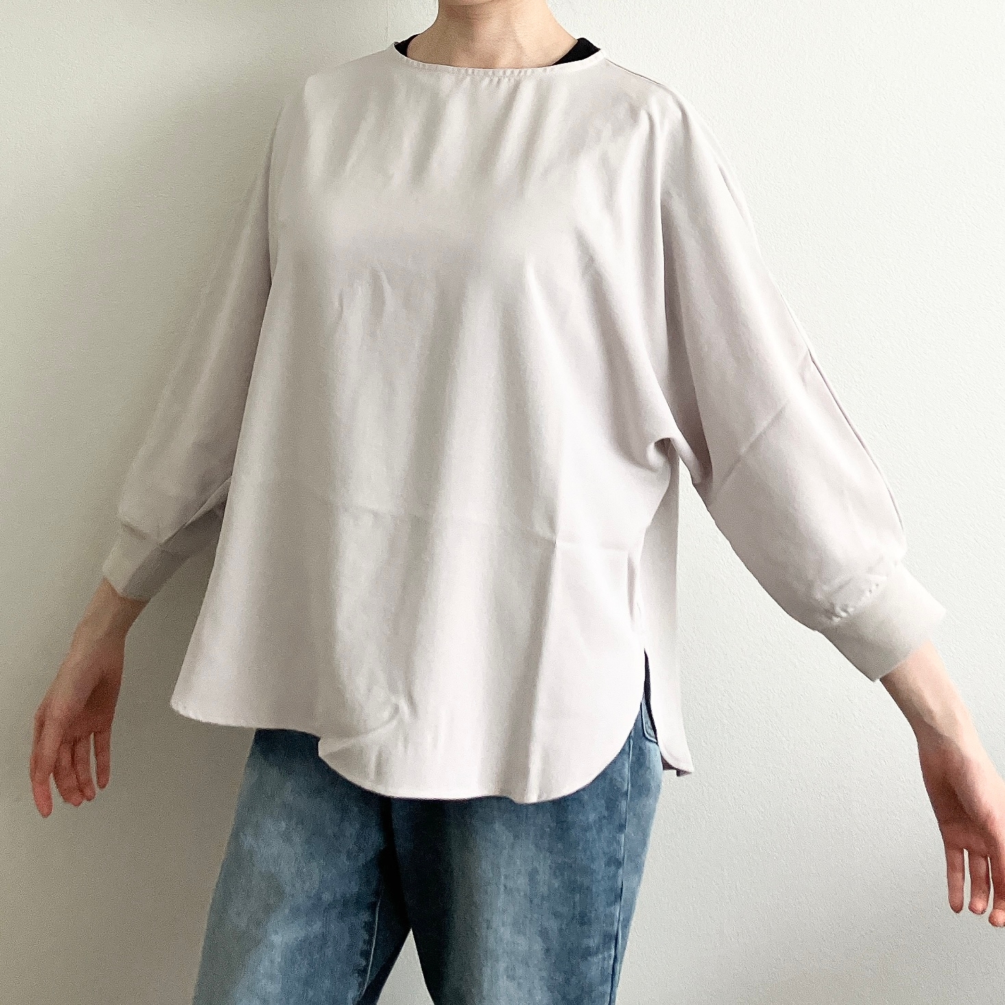 Honeys(ハニーズ)の「8分袖ドルマンブラウス」