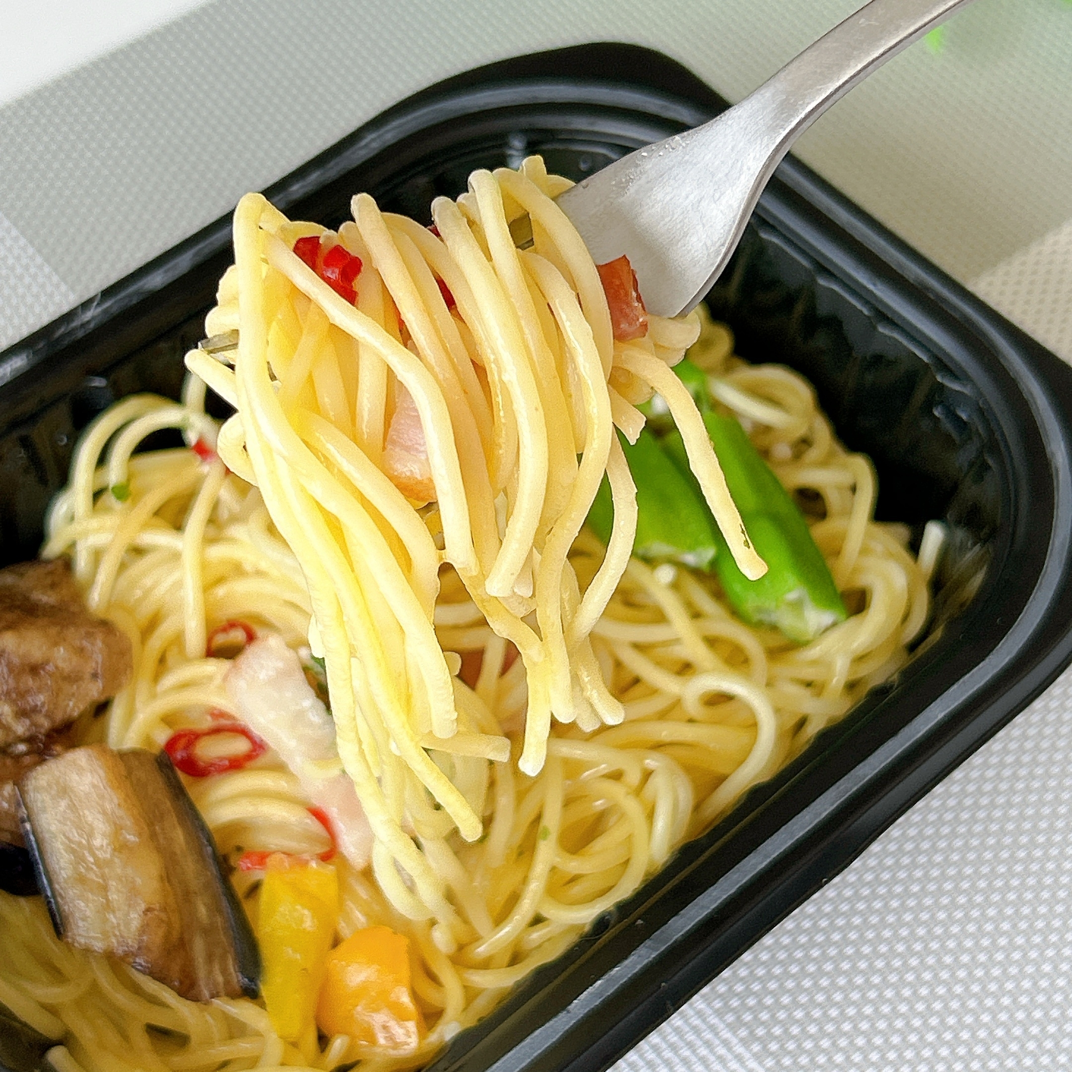 ローソン「ごろっと野菜のペペロンチーノ」