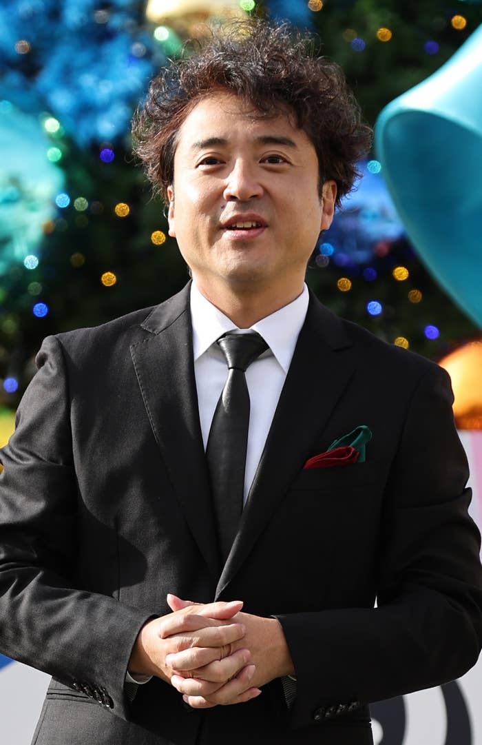 ムロツヨシさん(時事)