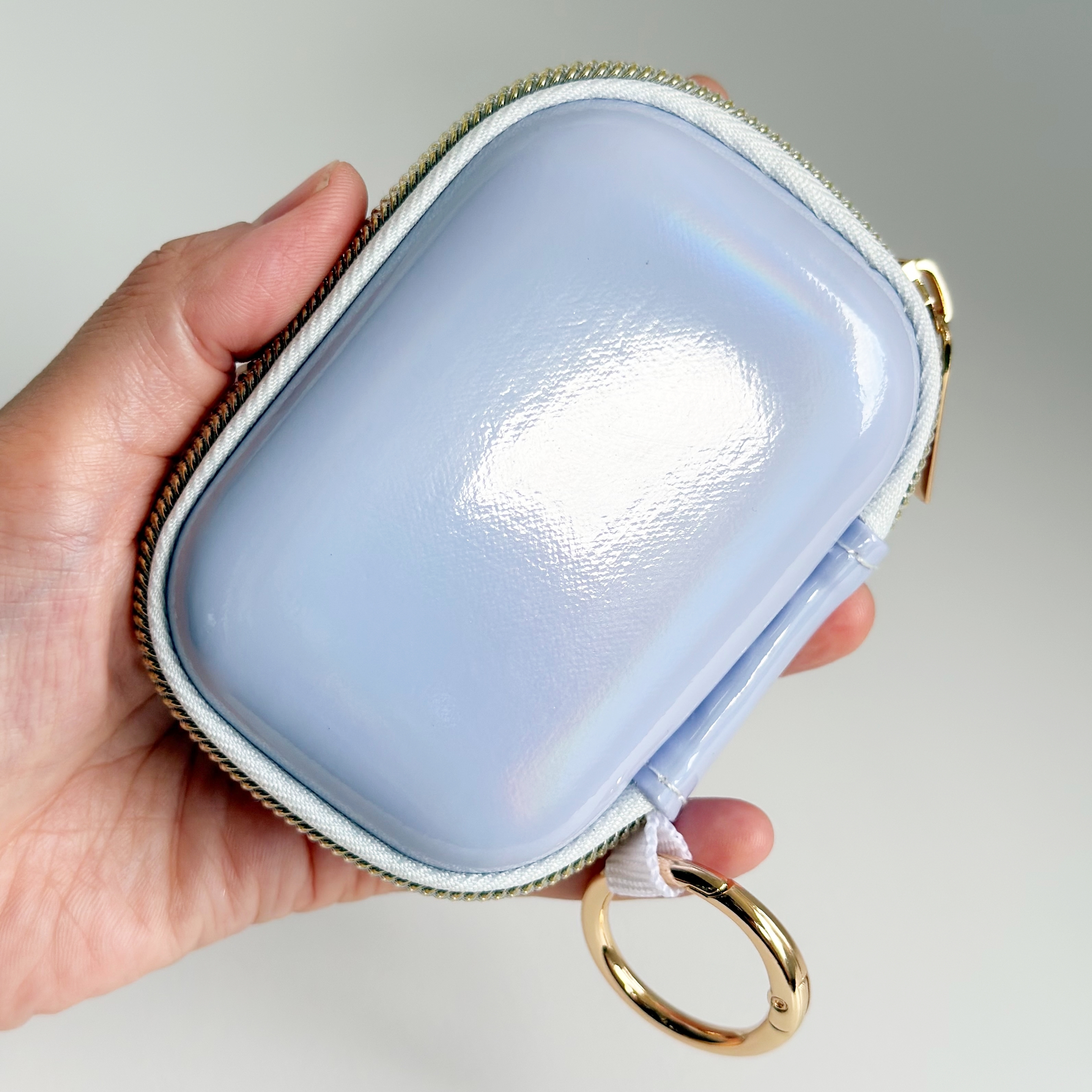 スリーピー「カラビナ付ハードケース(PU)」