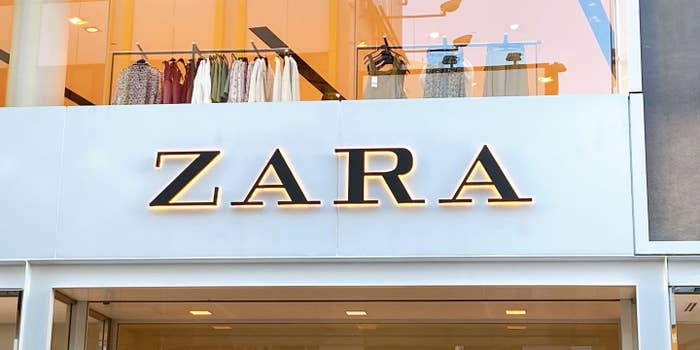 ZARAの看板