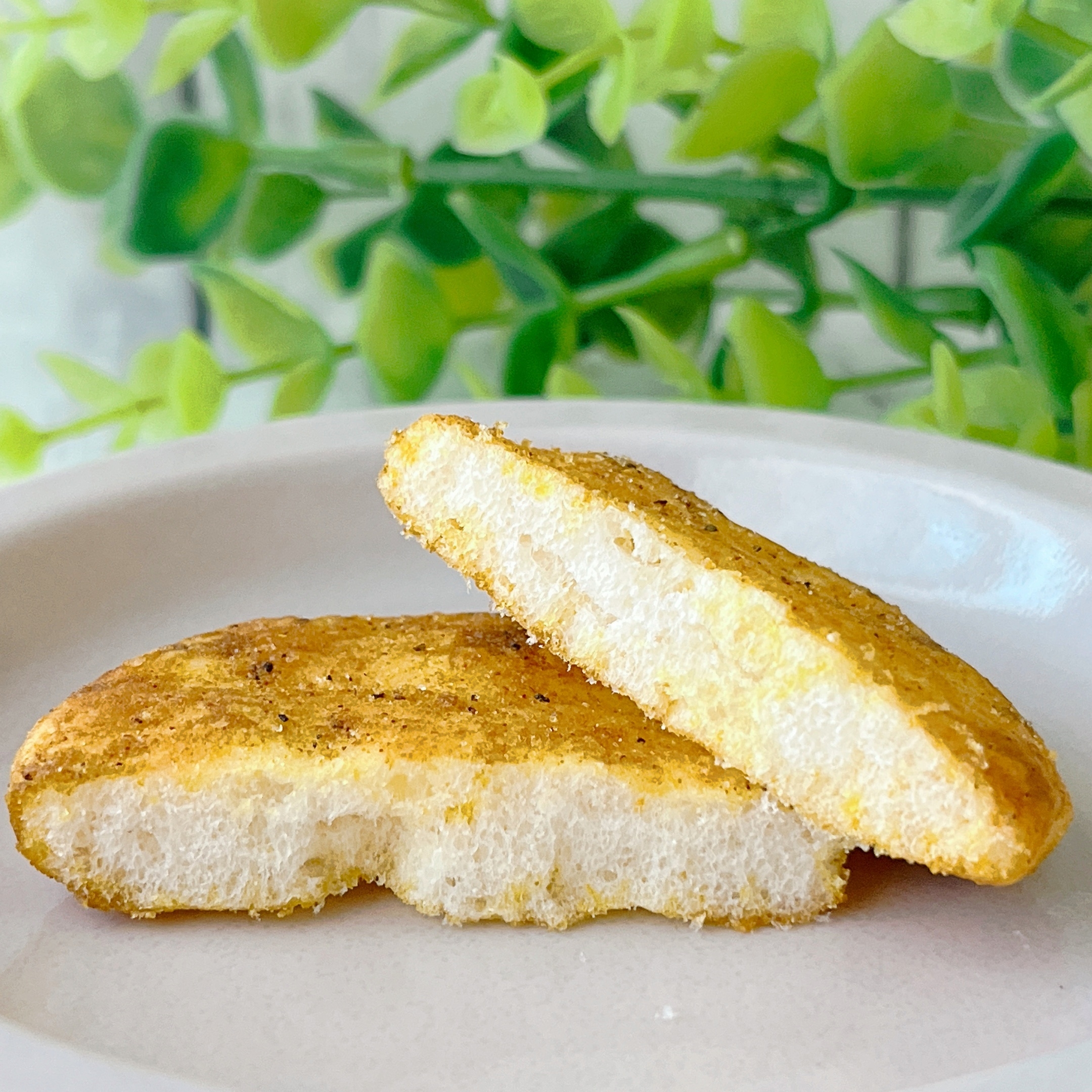 KALDI(カルディ)の「和風カレー味のおせんべい 64g」