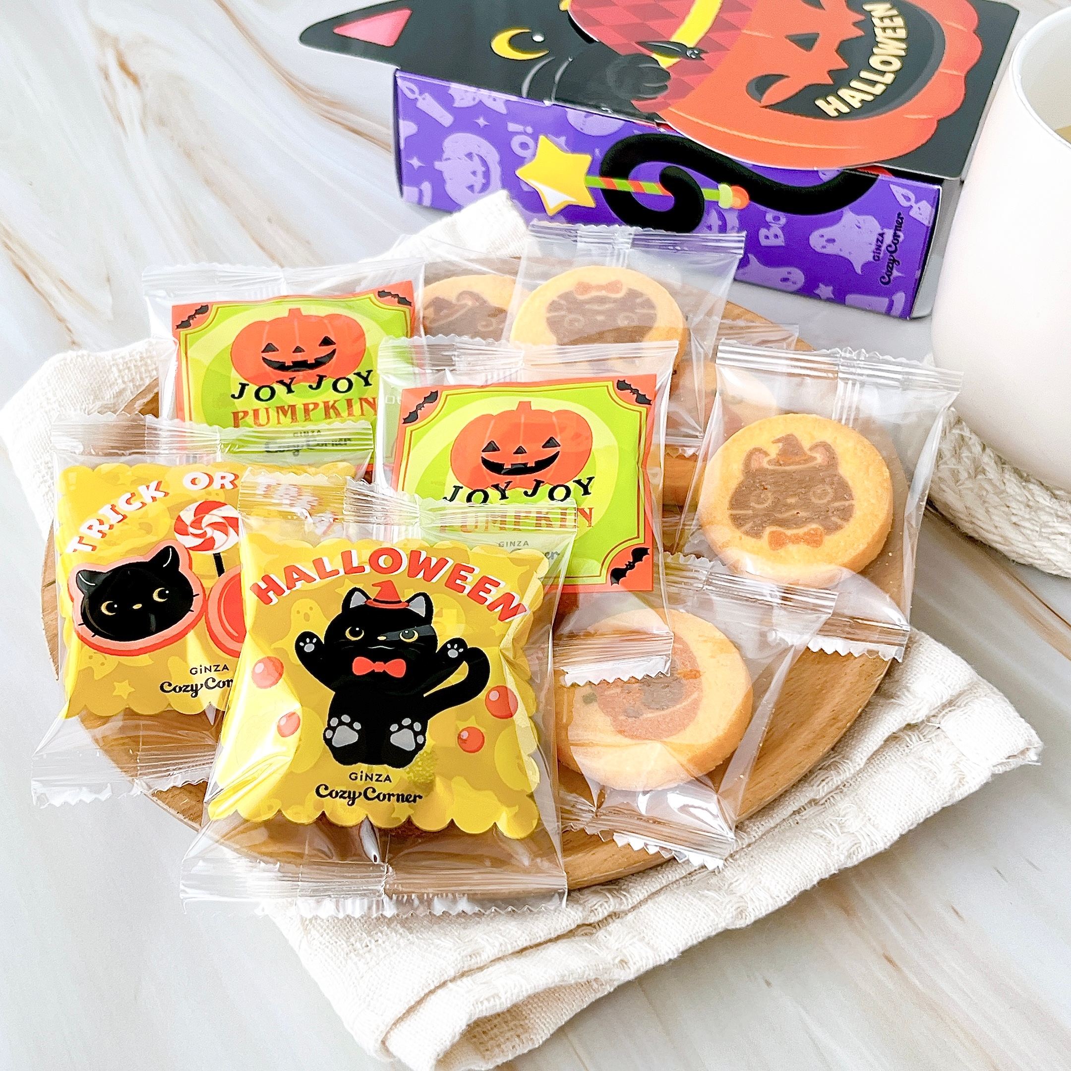 銀座コージーコーナーの「JOYJOYハロウィン 黒ねこボックス(9個入)」