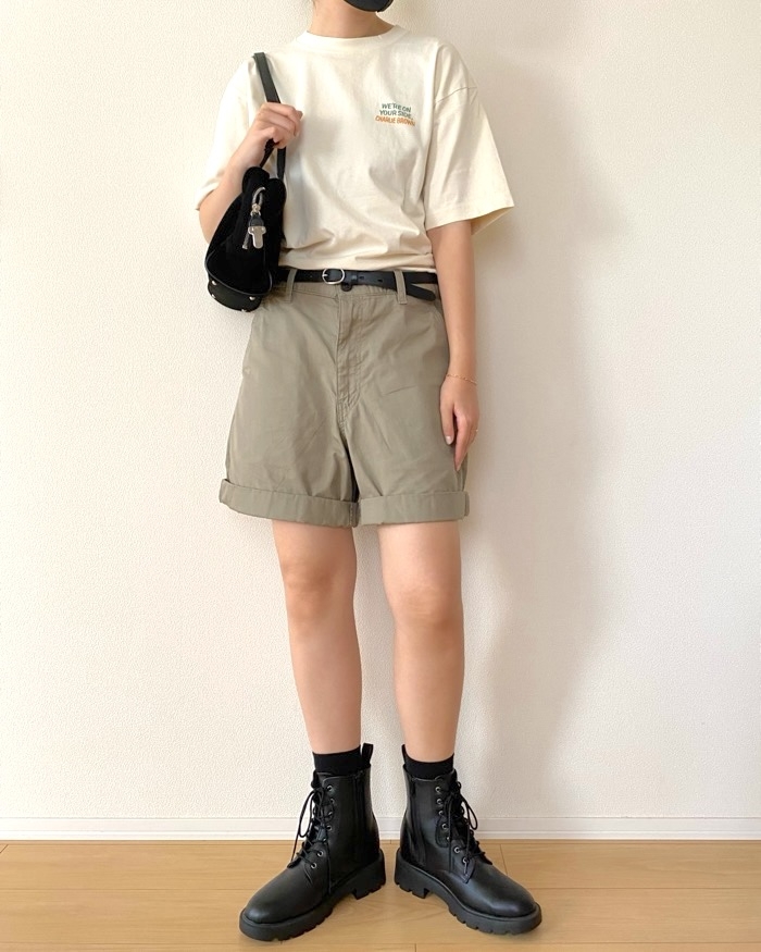 ユニクロの「ピーナッツ UT/オーバーサイズフィット」