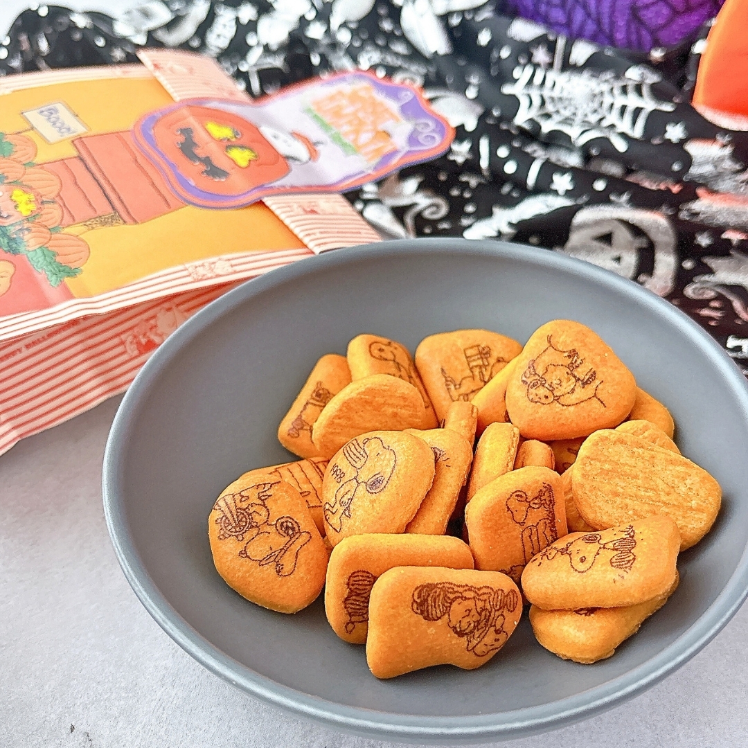 KALDI (カルディ)の「スヌーピー ハロウィンプリントビスケット ペーパーバッグ 40g」