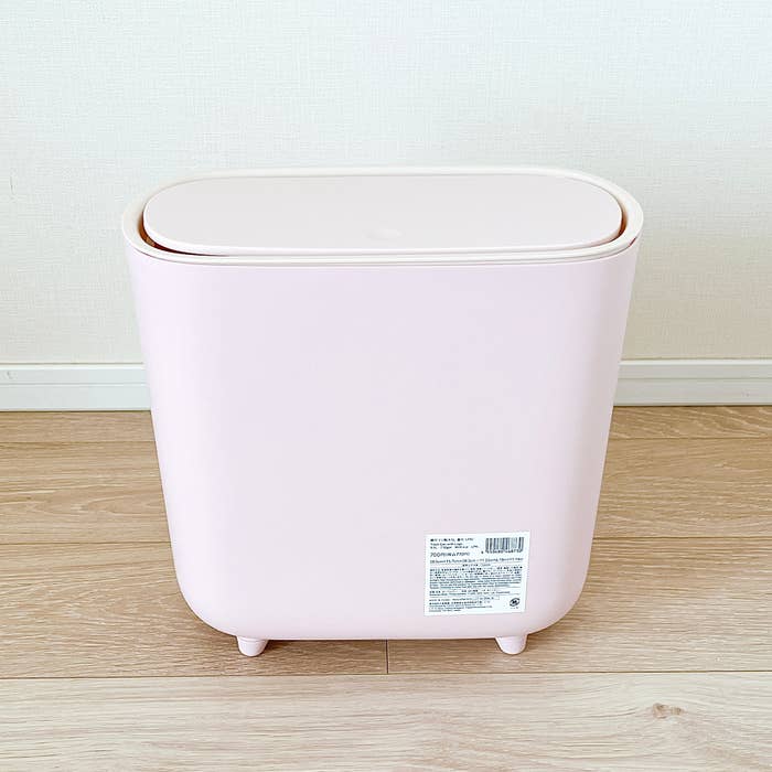THREEPPY(スリーピー)の「脚付ゴミ箱(9.5L、蓋付、LPK)」