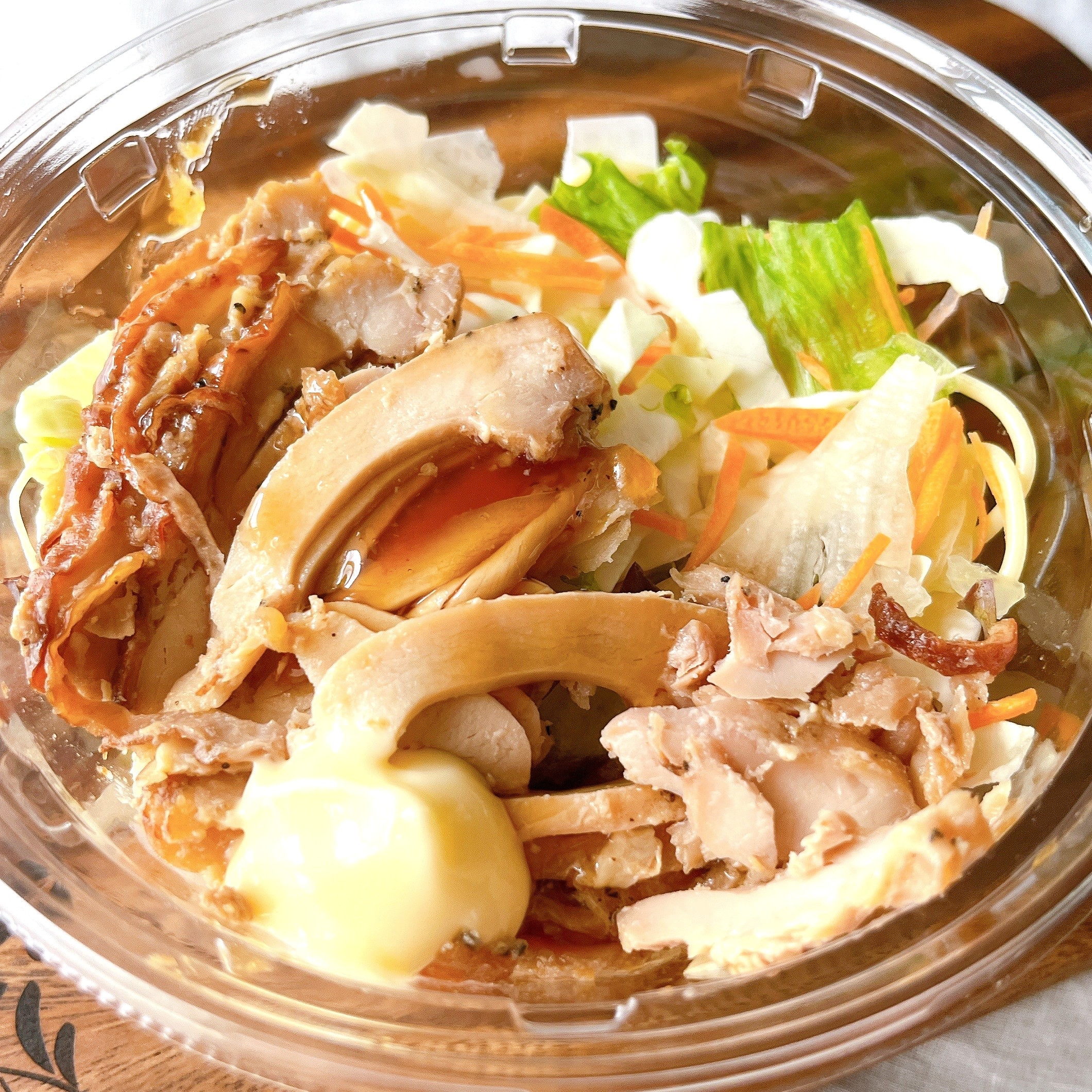 セブンイレブンの「照り焼きチキンのパスタサラダ」