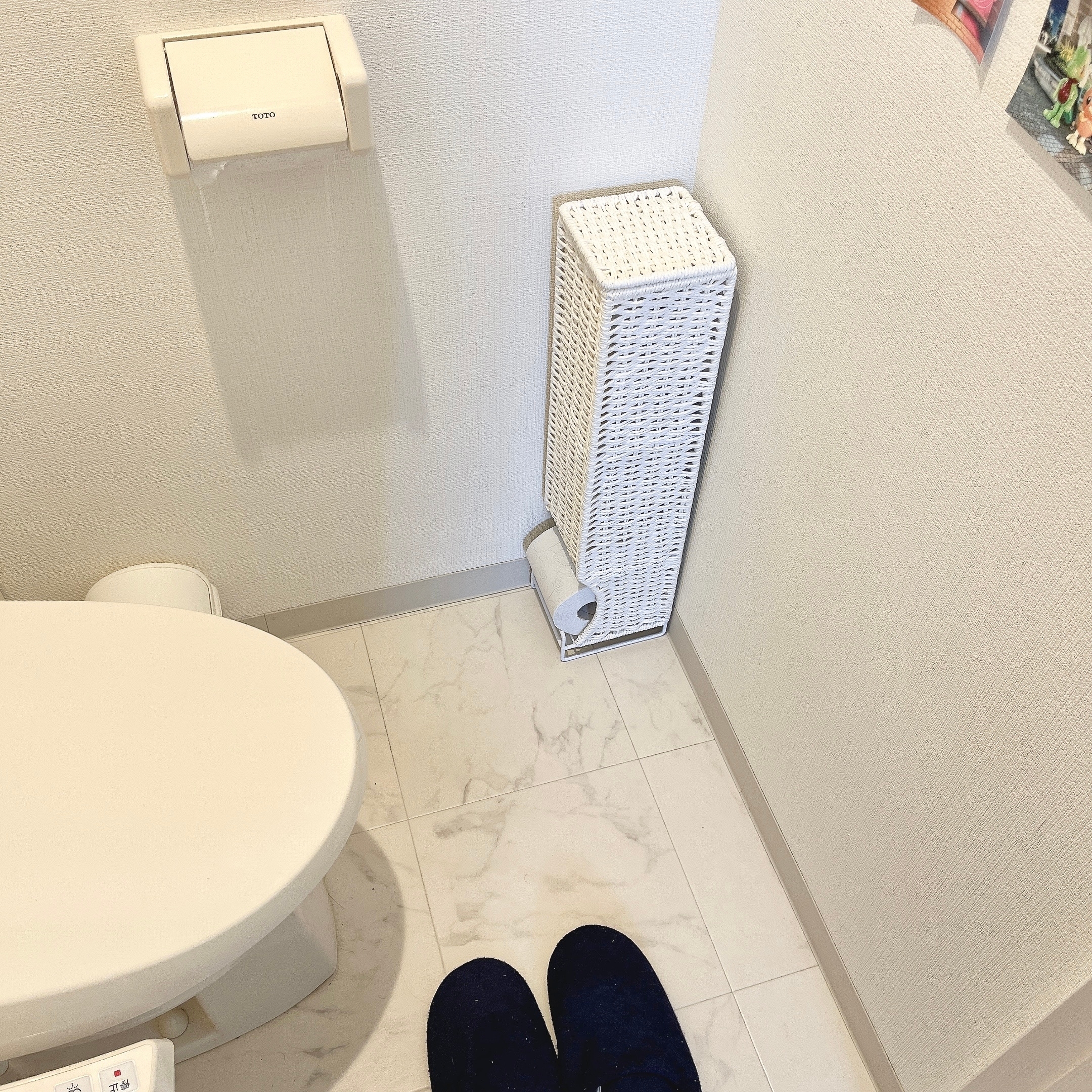 ニトリの「タワー型トイレロール収納 ライラ 6ロール(ホワイト)」