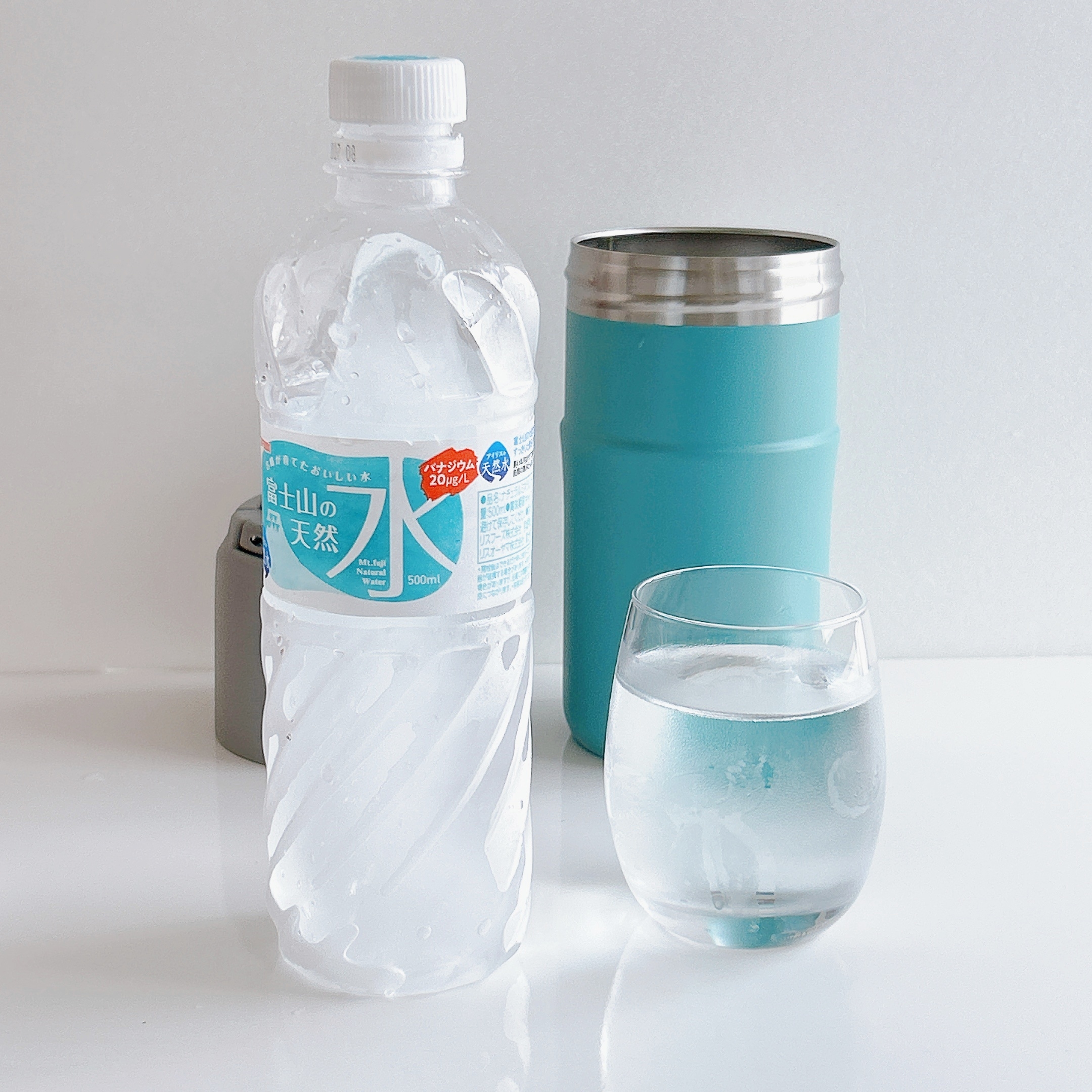 CAINZ(カインズ)の「保冷保温 ボトルホルダー ミントグリーン」