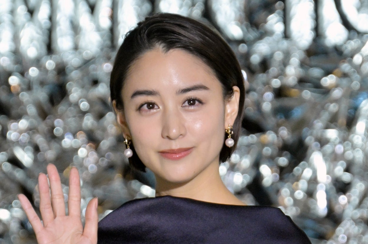 山本美月さん(時事通信フォト)