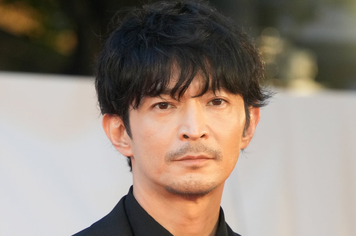 津田健次郎さん(時事通信フォト)