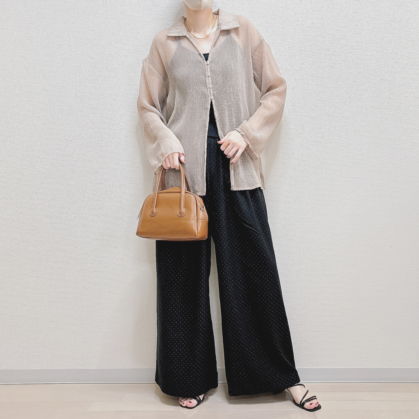 無印良品「婦人 なめらか リヨセル混イージーワイドパンツ」