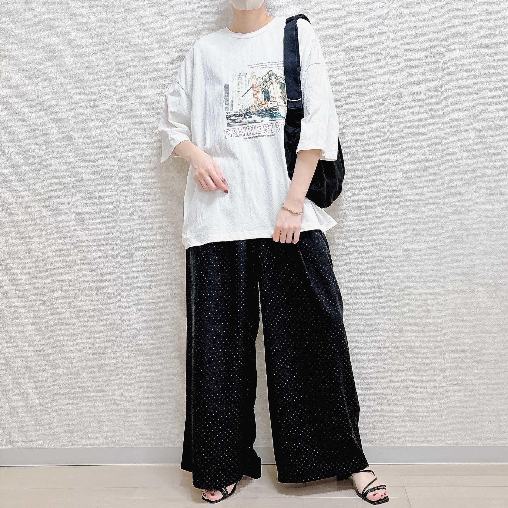 無印良品「婦人 なめらか リヨセル混イージーワイドパンツ」