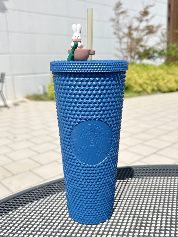 Starbucks Coffee(スターバックスコーヒー)の「オータムフェスティバル2025ロゴコールドカップタンブラーナイトブルー710ml」