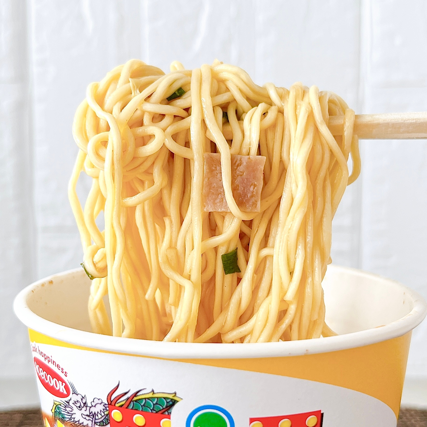 FamilyMart(ファミリーマート)の「来来亭 背脂しょうゆラーメン」