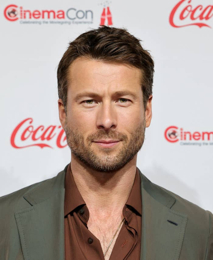 Glen Powell connected the reddish carpet.