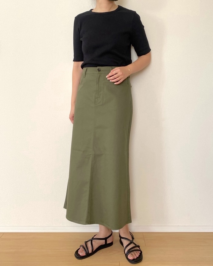 無印良品の「婦人 ストレッチチノ Aラインスカート」