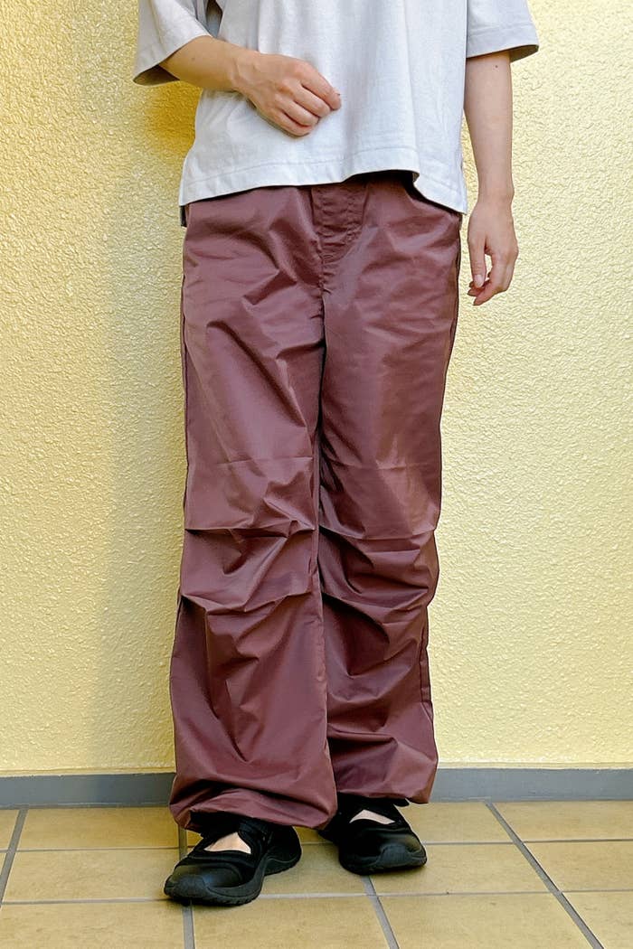 Honeys(ハニーズ)の「パラシュートパンツ」
