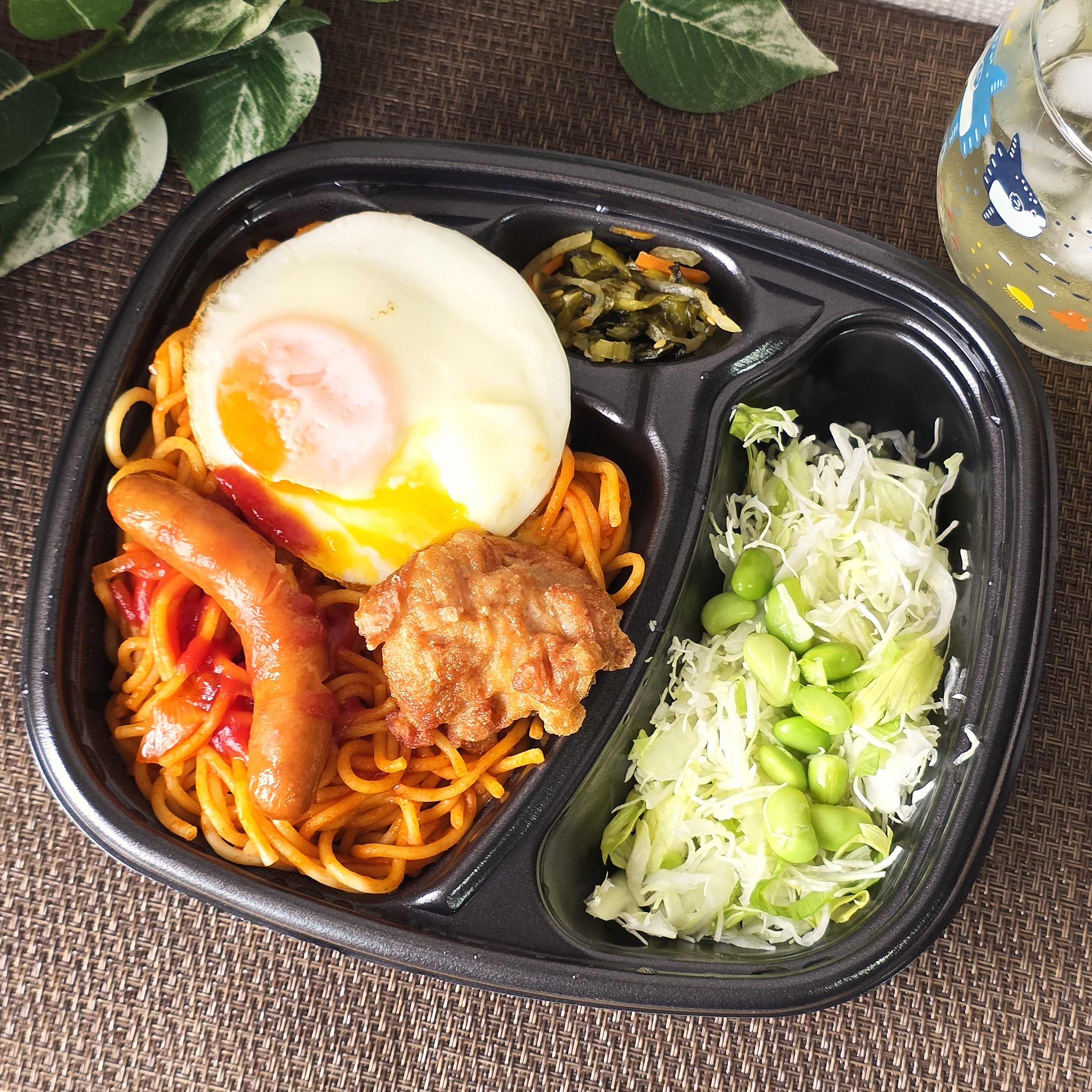 ほっともっと「野菜が摂れる!W特製ナポリタン&サラダ(麺2倍)」