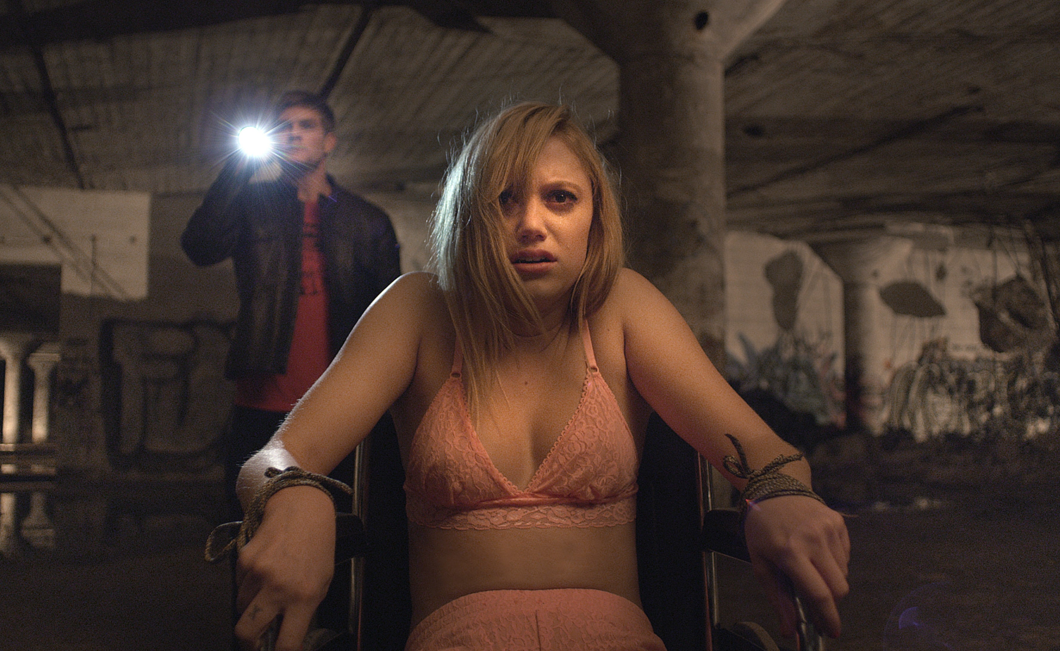 Jake Weary and Maika Monroe in "It Follows."