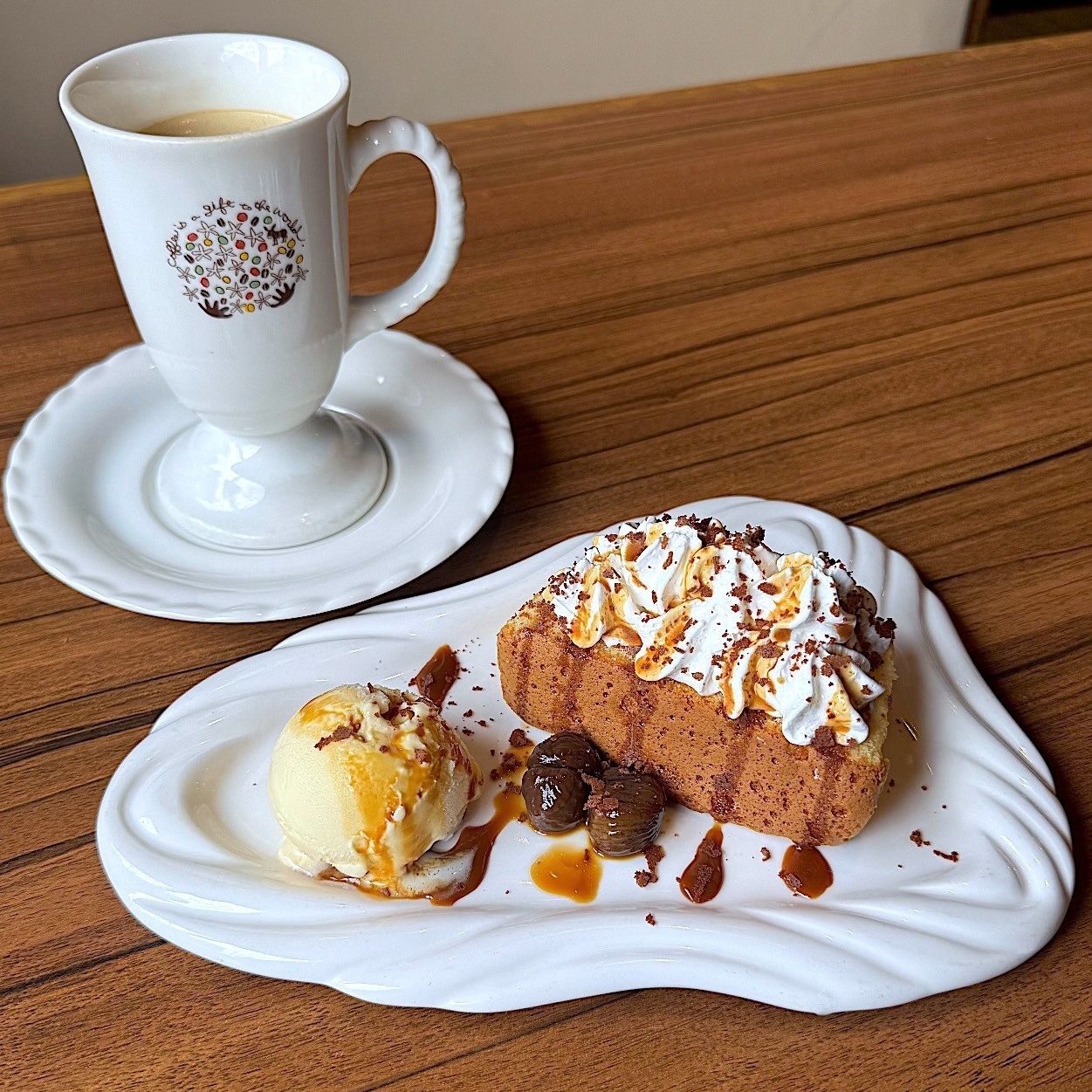 びっくりドンキーの「マロンシフォン(コーヒーセット)」