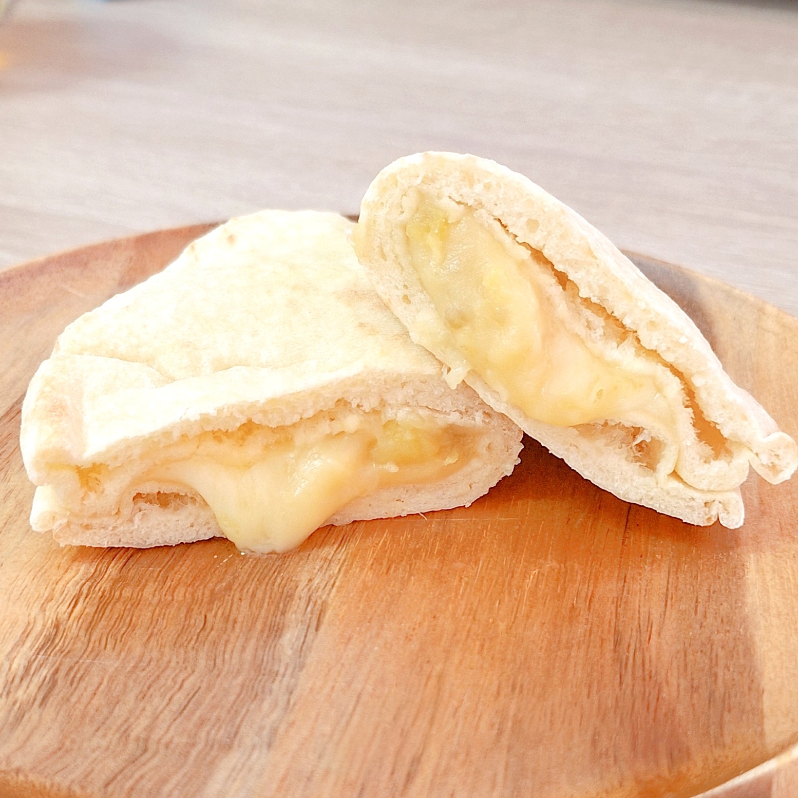 ファミリーマート「ピザサンド さつまいもチーズ」