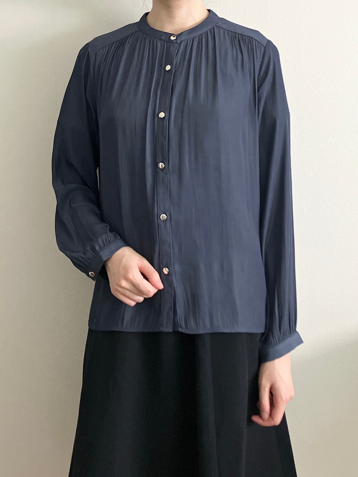 Honeys(ハニーズ)の「バンドカラーブラウス」