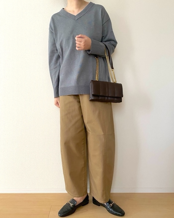 全色買いました」GUの“着回し最強トップス”どんな服にも合わせられる