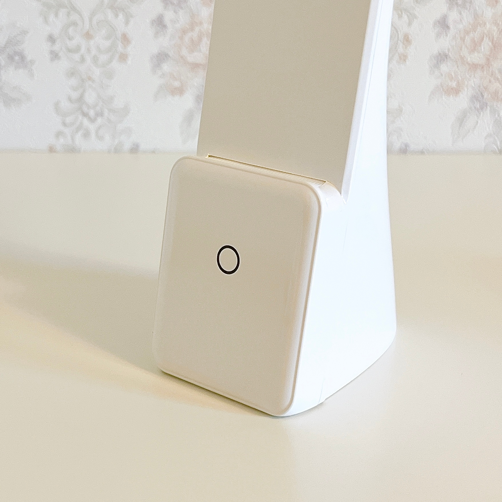 ニトリ】「軽くて持ち運びもラク」「買ってよかった」レビュー絶賛の