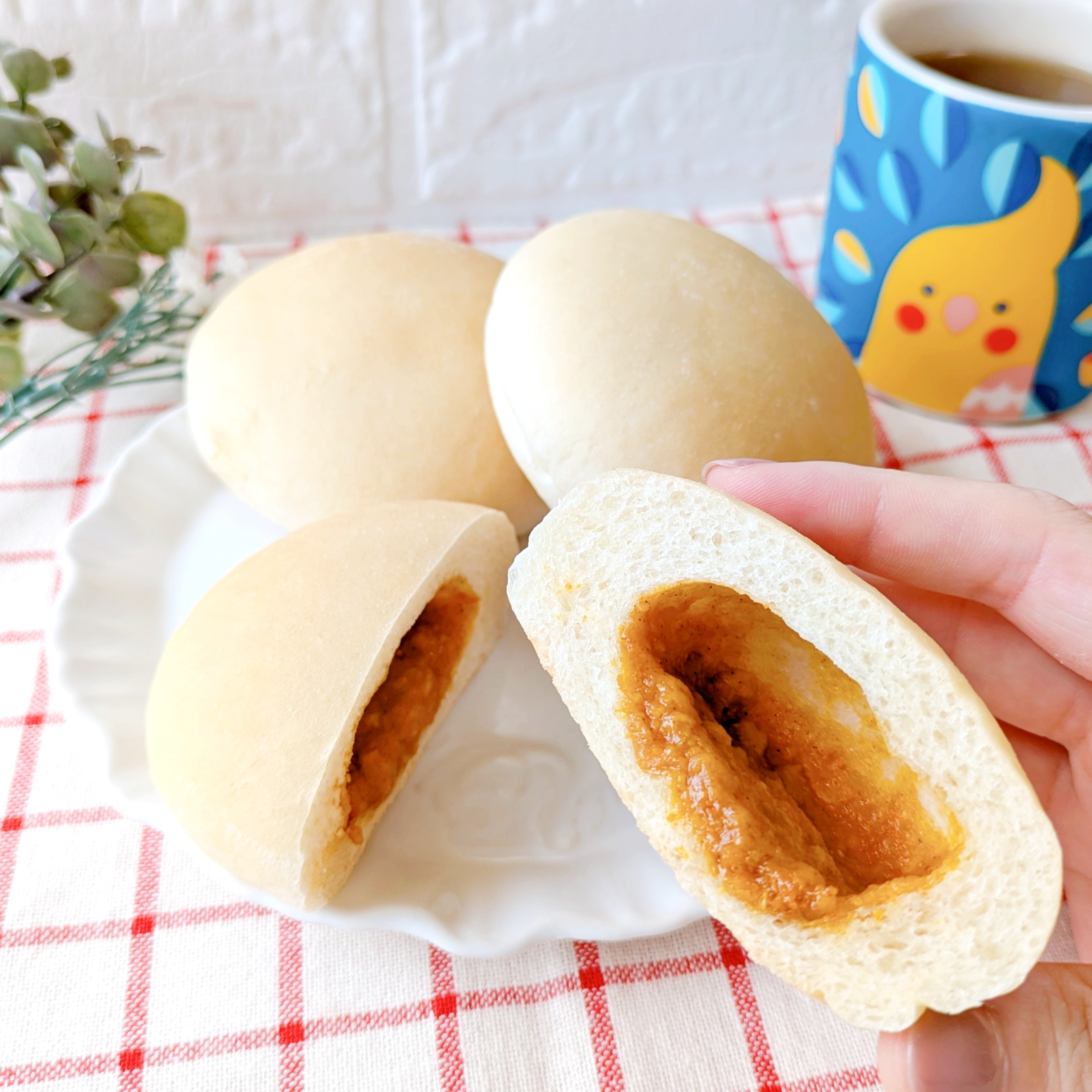 セブン-イレブンの「7P バターチキンカレーパン 3個入」