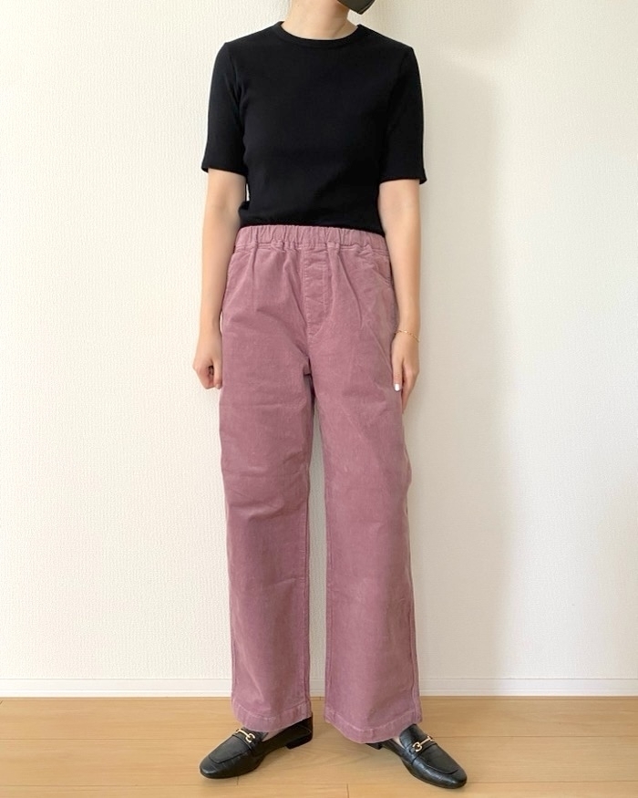 無印良品の「婦人 ストレッチコーデュロイ イージーストレートパンツ」