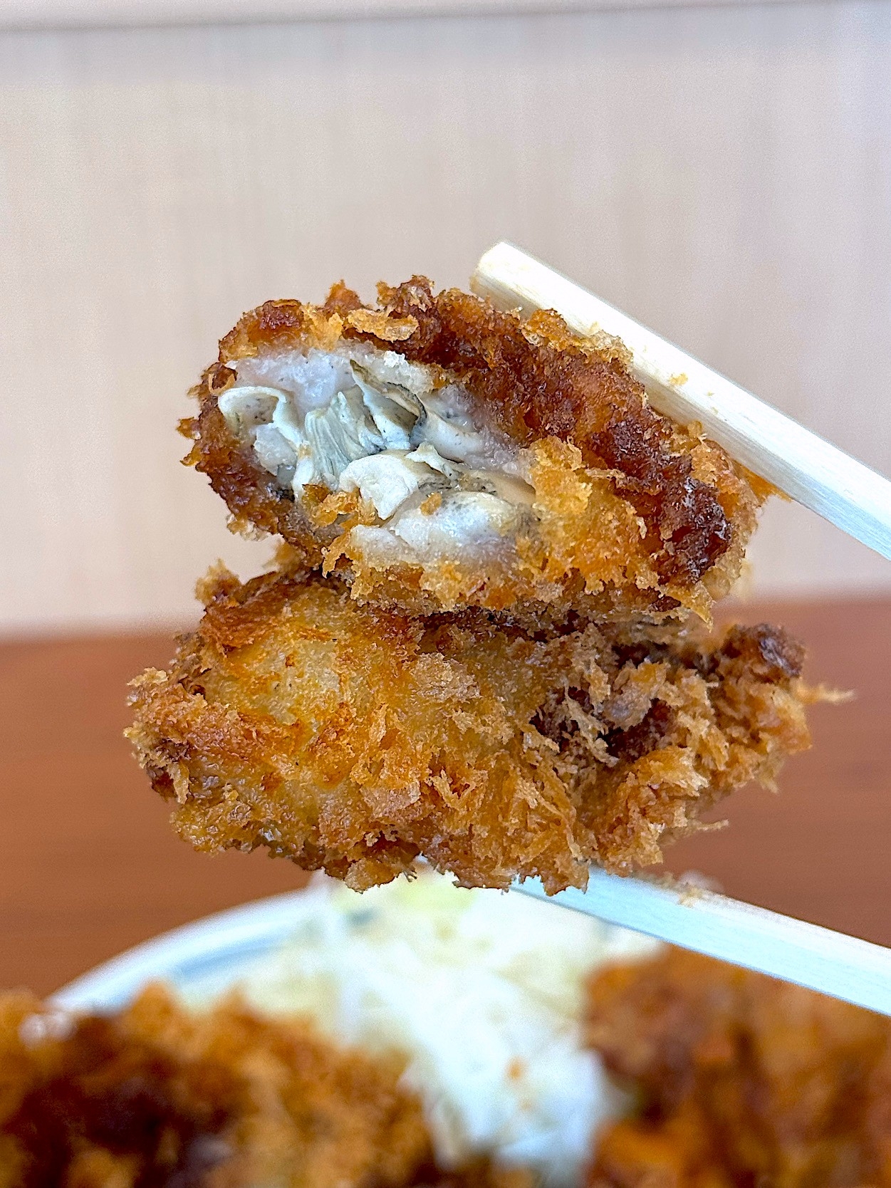 かつやの「秋の海鮮フライ丼」