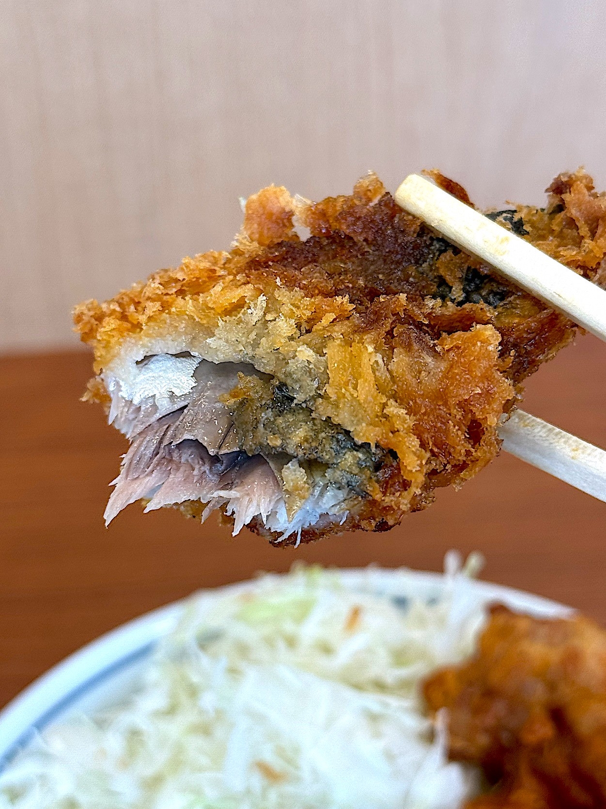 かつやの「秋の海鮮フライ丼」