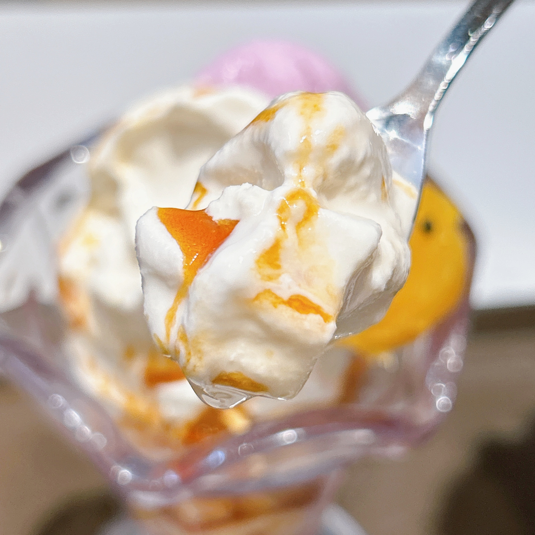 サンマルクカフェの「スイートポテト&紫芋のパフェ」