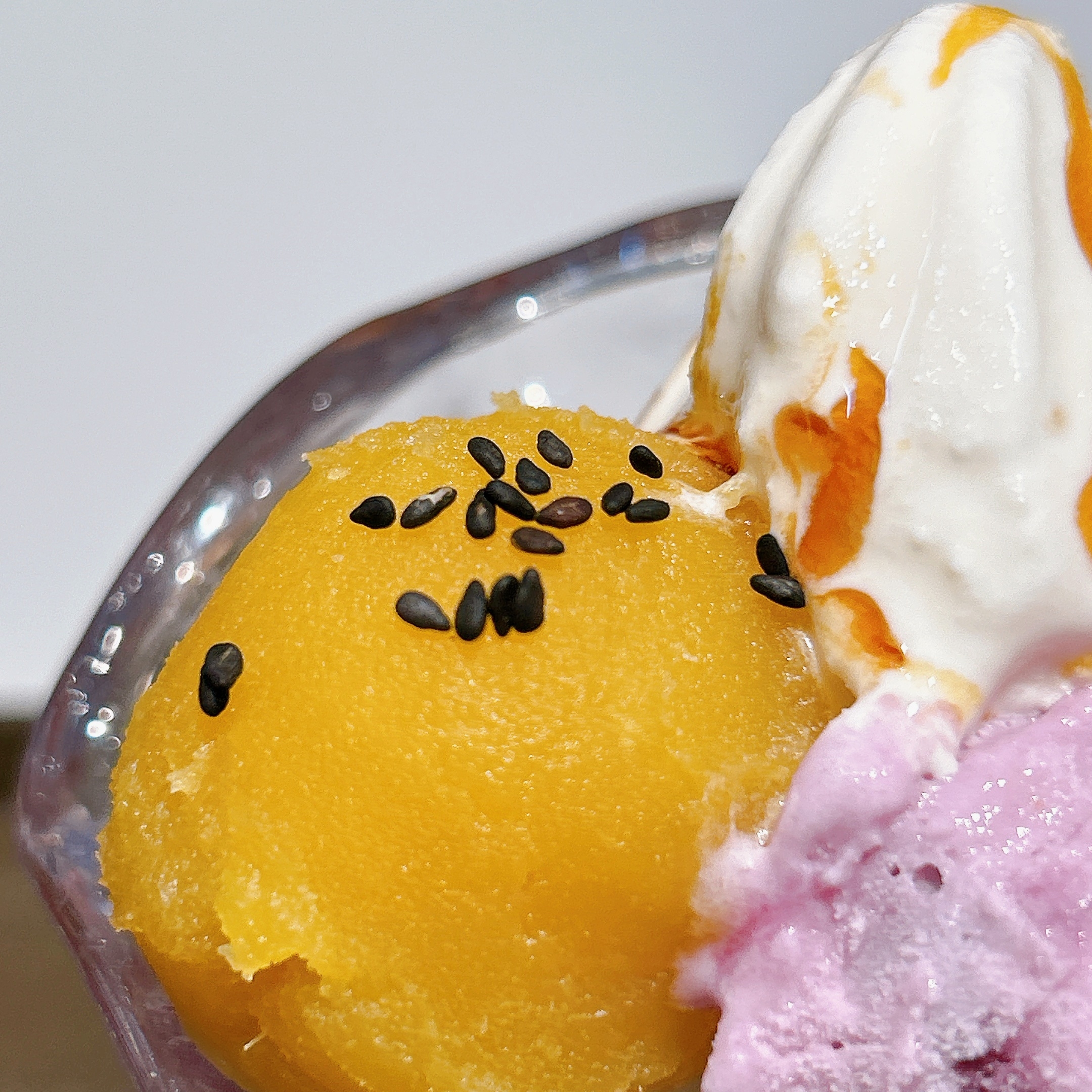 サンマルクカフェの「スイートポテト&紫芋のパフェ」