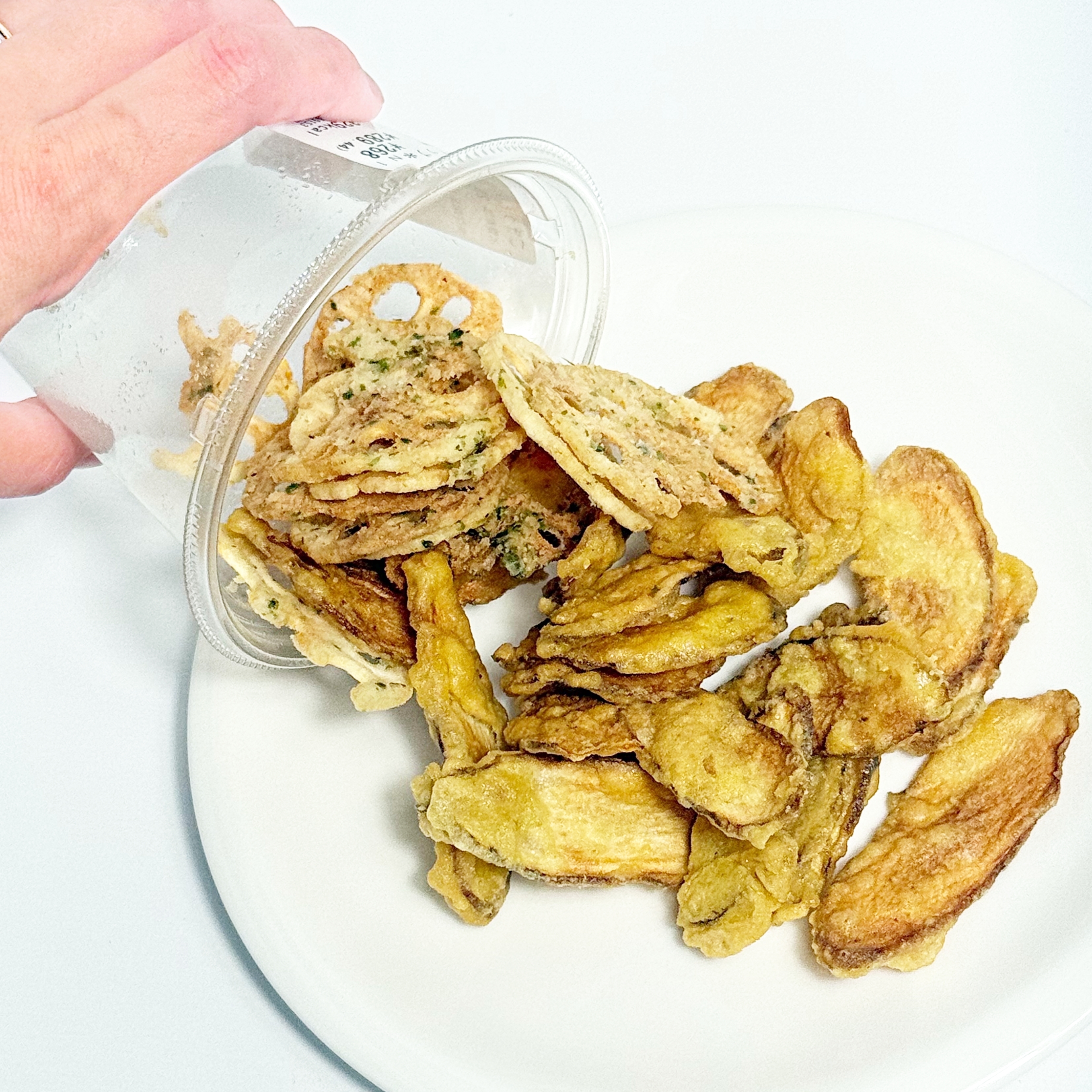 セブンイレブン「ごぼうとレンコンの根菜チップス」