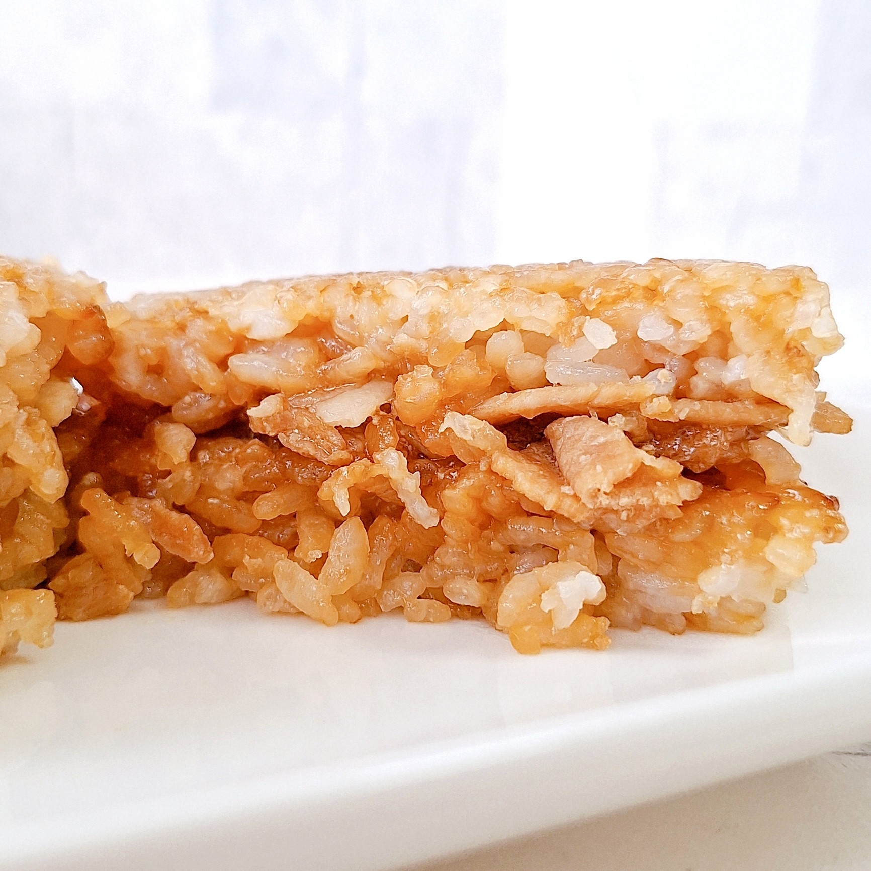 セブンイレブン「7P ライスバーガー 豚生姜焼き」