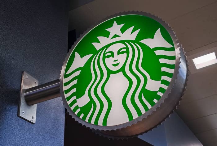 スターバックスコーヒーの看板（時事）