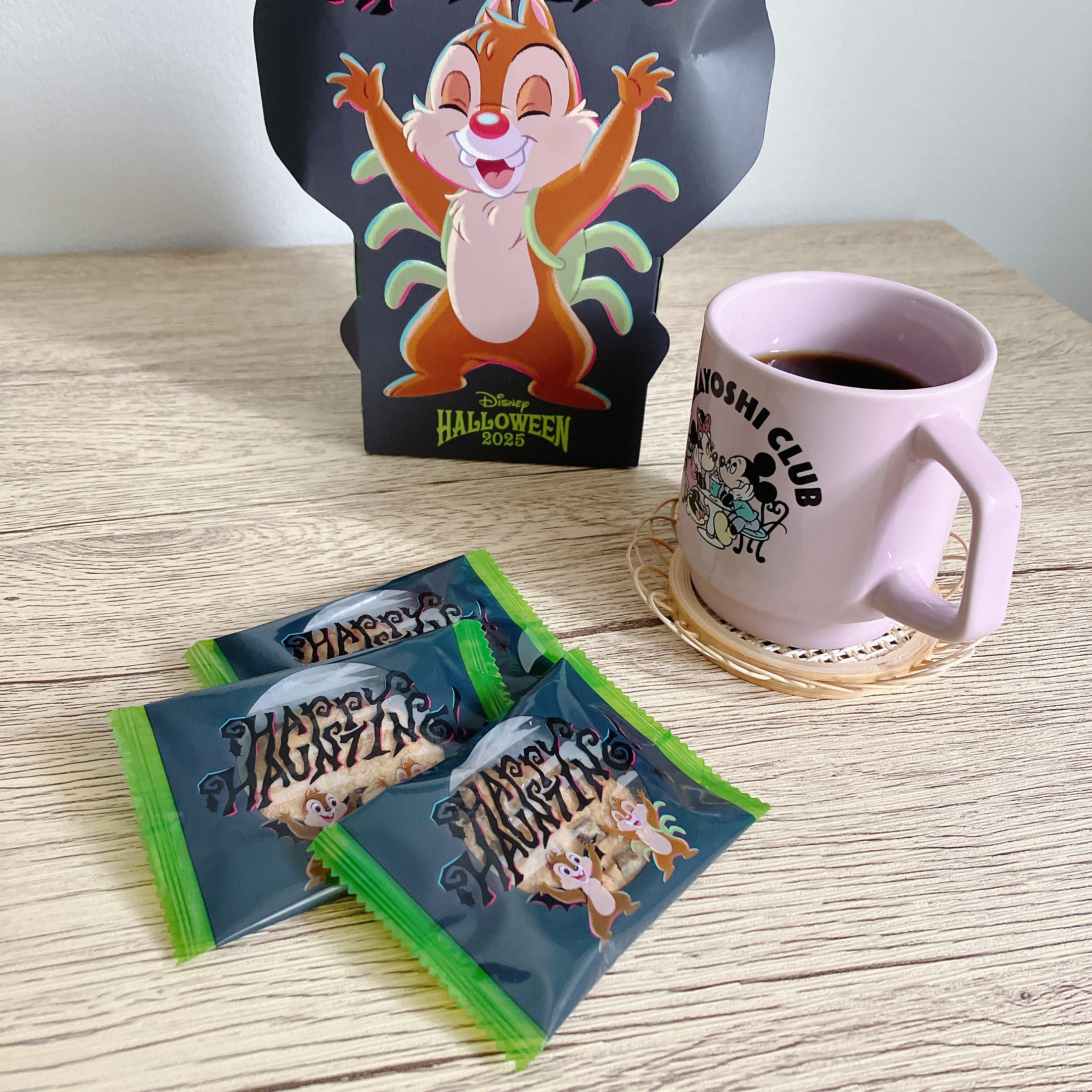 ディズニーの「クッキー紙箱 チップ＆デール ディズニー・ハロウィーン」