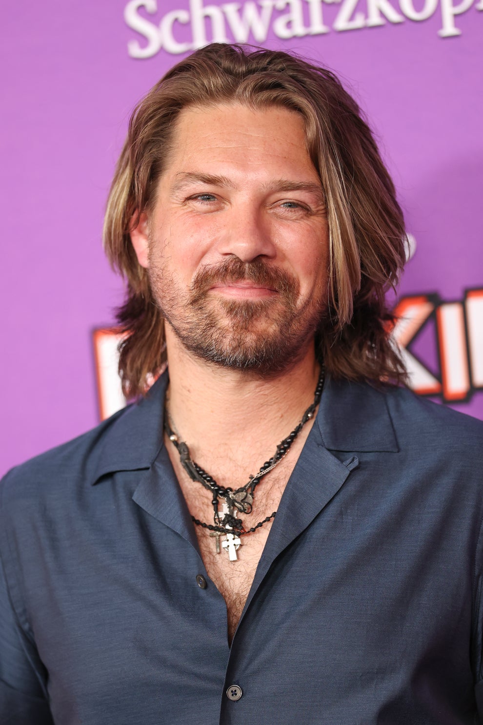 19 Celebs Who Welcomed Babies Super Young 17 Taylor Hanson on the red carpet.