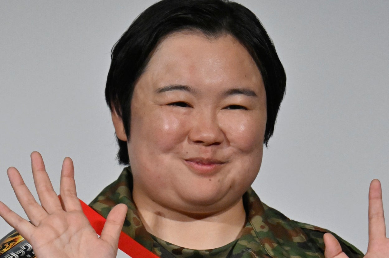 やす子さん(時事通信フォト)