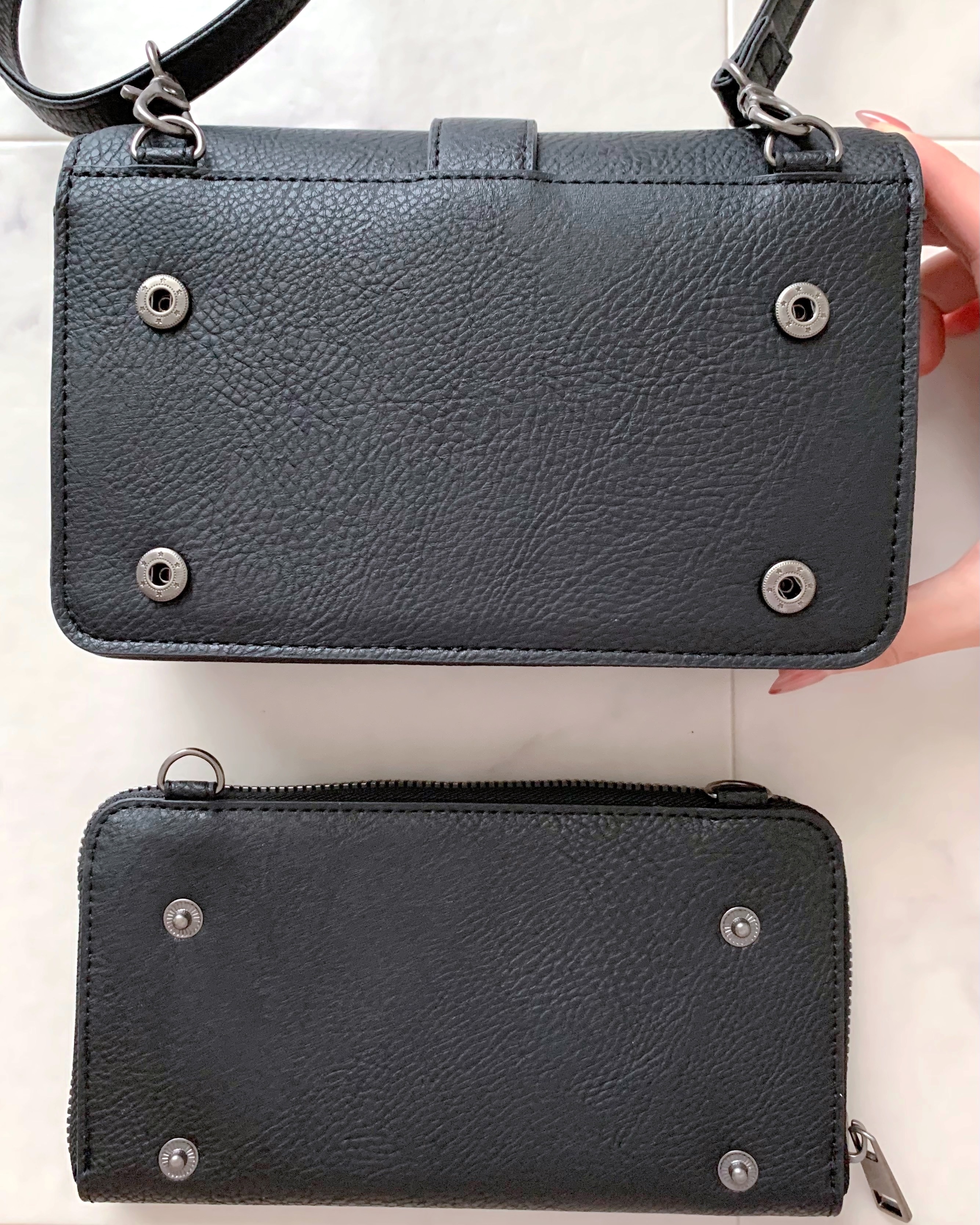 AZUL BY MOUSSY(アズールバイマウジー)の「ウエスタンベルトウォレットバッグ」