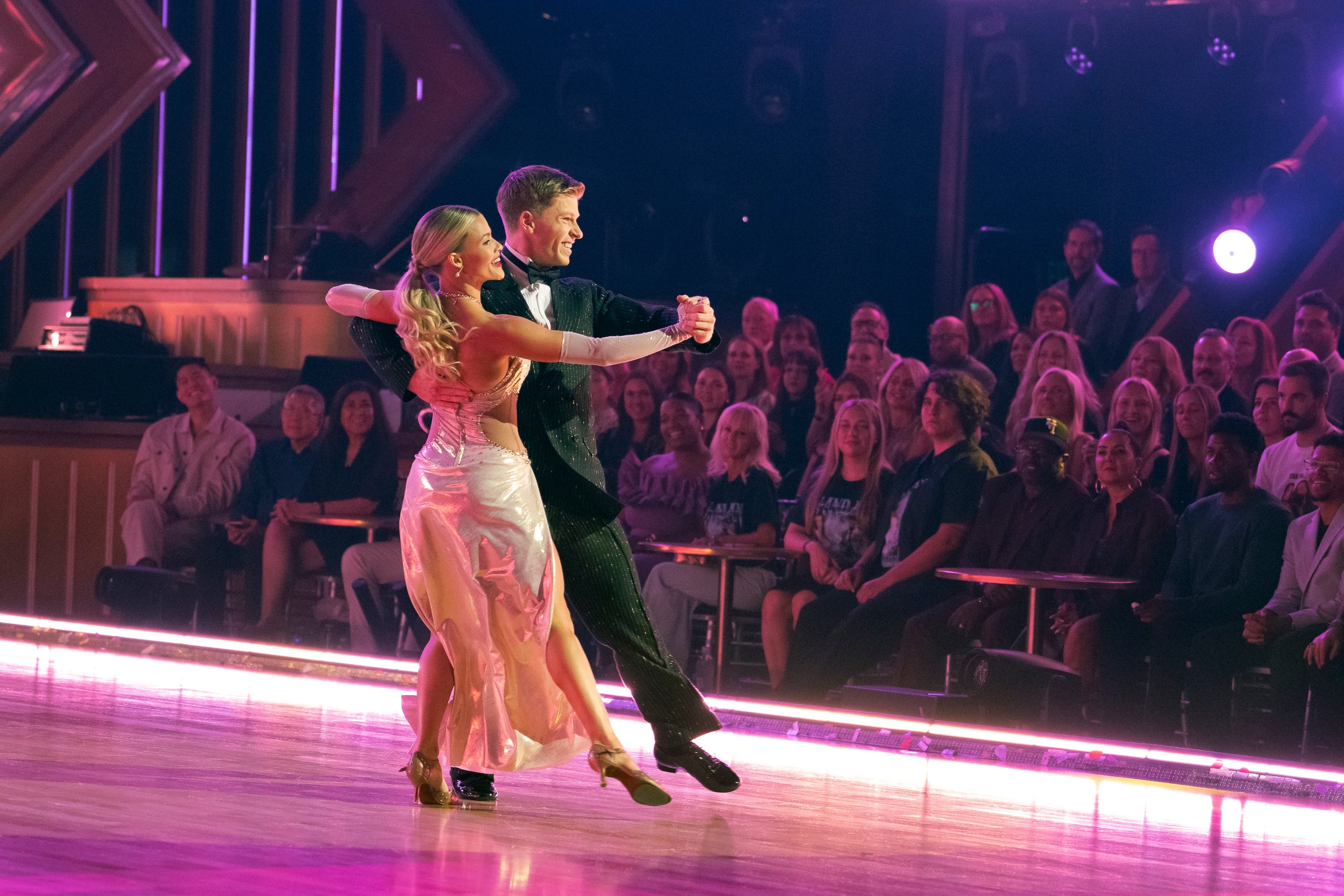 Everyone Is Obsessed With Robert Irwin's Tango On DWTS