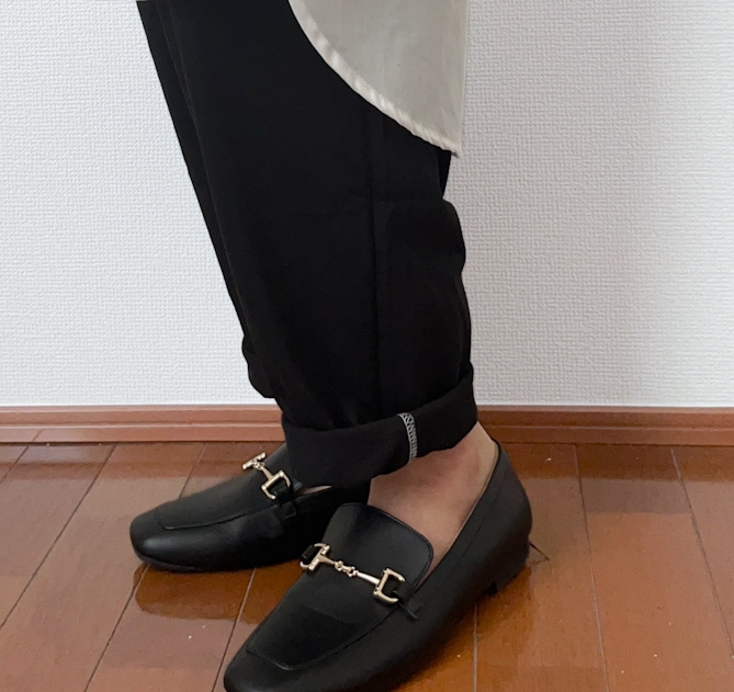 ワークマンの「レディースタフコットンオールコレクトパンツ」