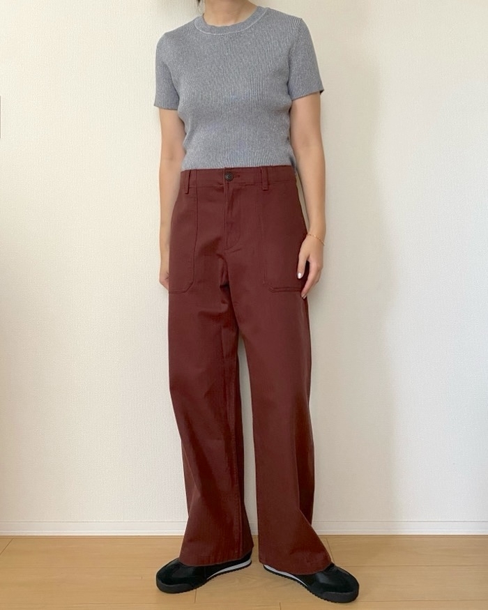 無印良品の「婦人 洗いざらし ヘリンボーンベイカーストレートパンツ」