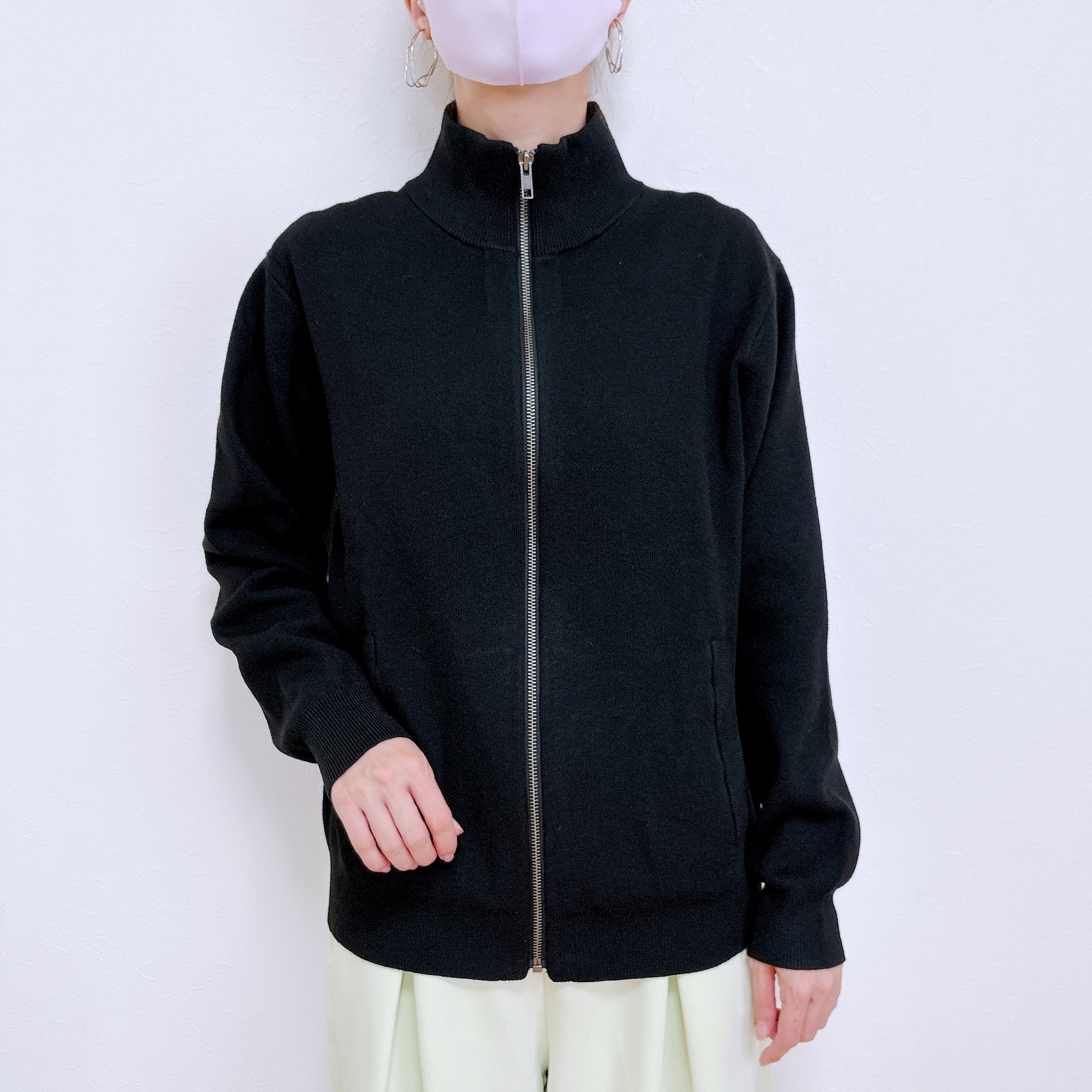 無印良品の「紳士 洗えるミラノリブ編みフルジップカーディガン」