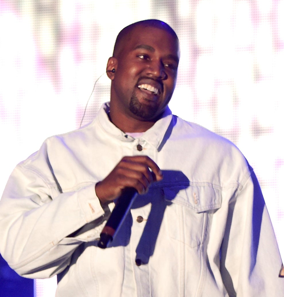 “You Might As Well Ask!”: From Uggs To Slushie Machines, Here Are 13 Times Celebrities Straight-Up Told On Themselves With Their Backstage Riders 49 mpngJKC1N