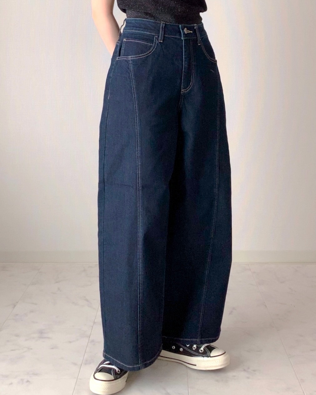 しまむら】はくだけで今っぽく見える！2420円の「ゆったりパンツ